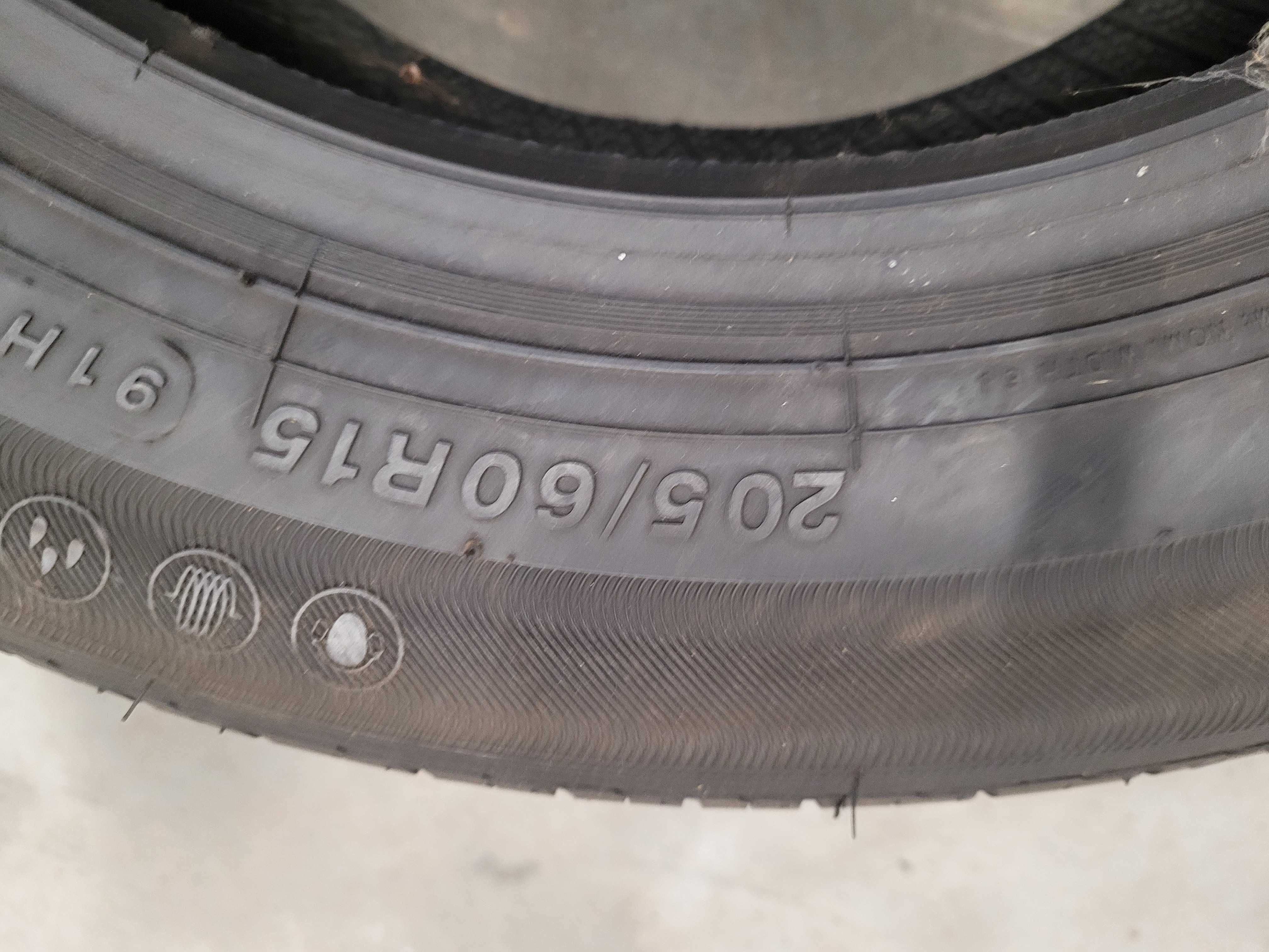 Opony 2szt Minerva 205/60 R 15