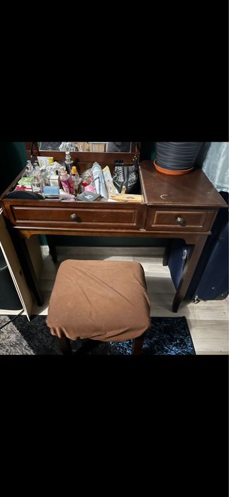 Sprzedam piekną toaletkę