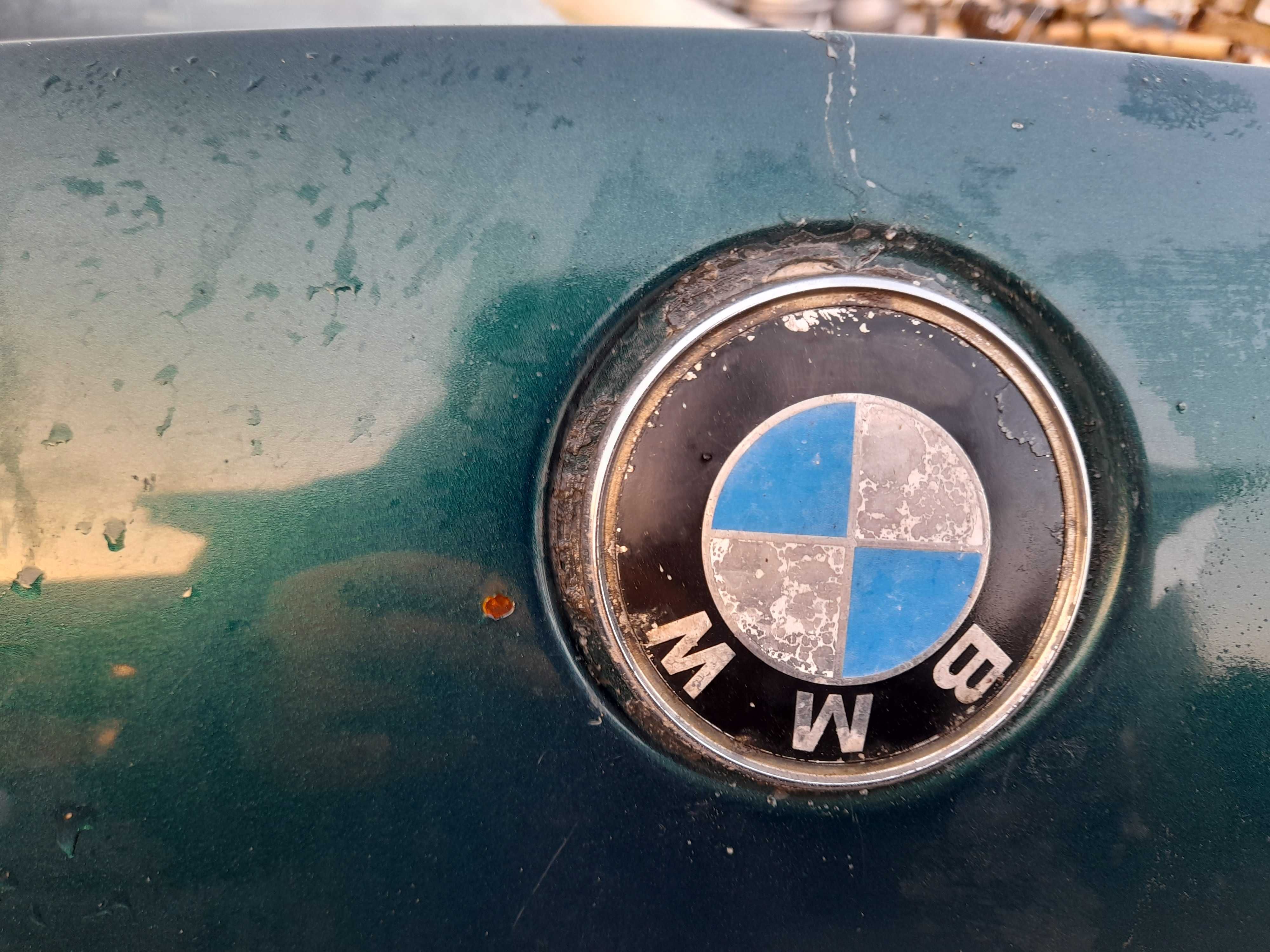 Maska klapa silnika  BMW E36