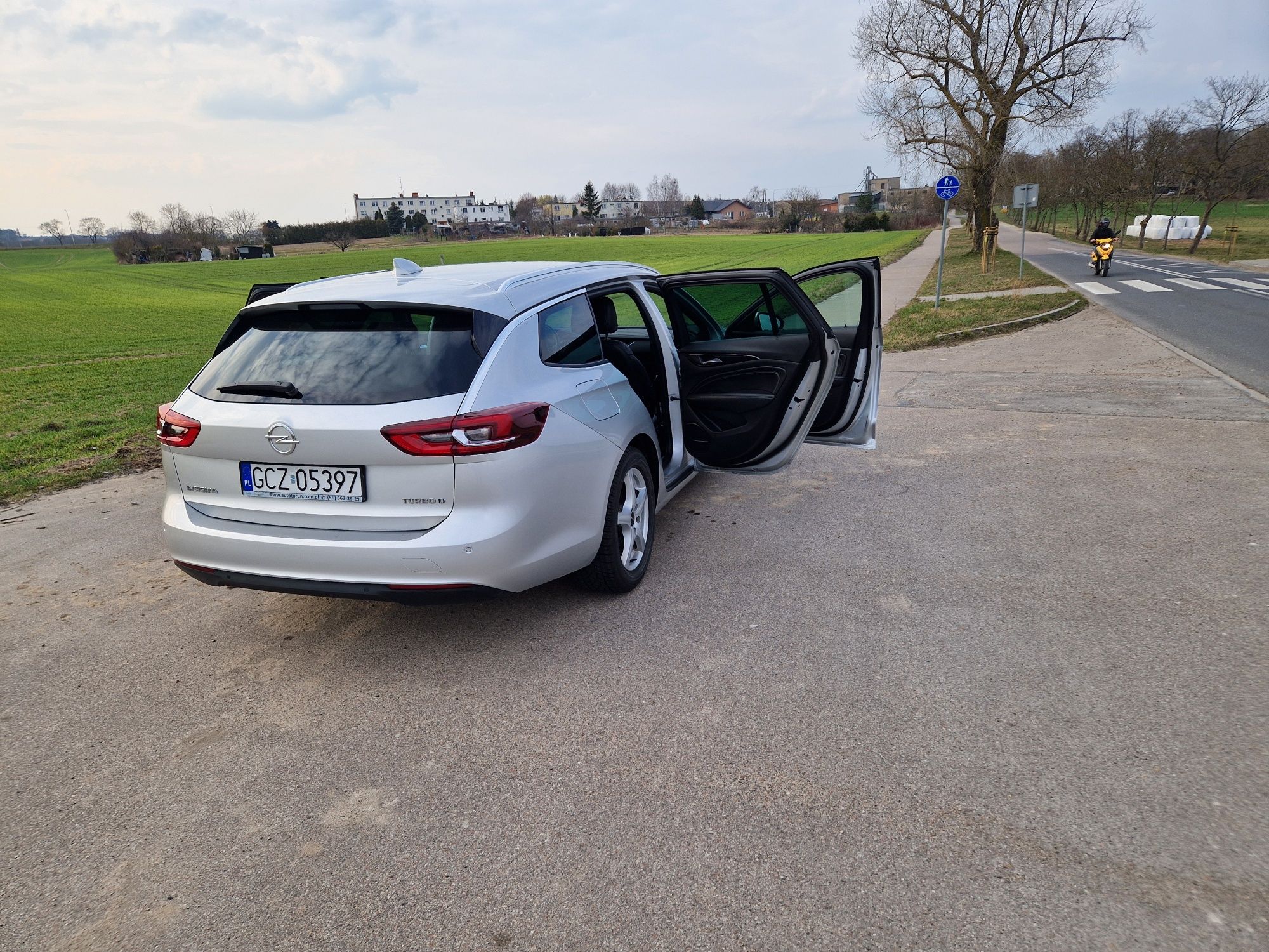 Insignia b 2.0cdti automat