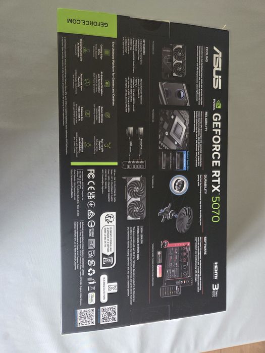 Sprzedam pudełko od karty graficznej  Asus Geforce RTX 5070 12GB