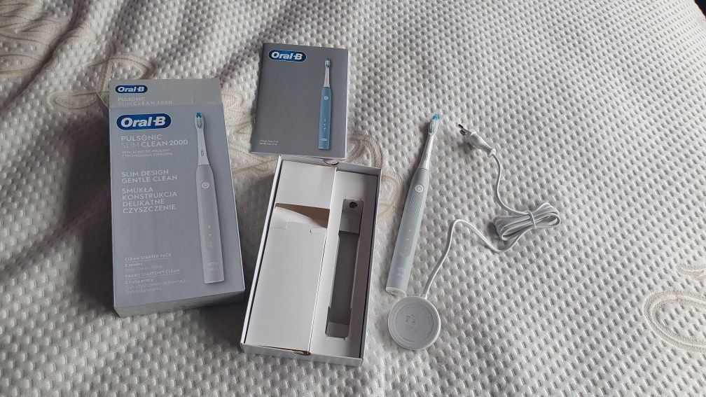 Szczoteczka Oral-B slim clean 2000