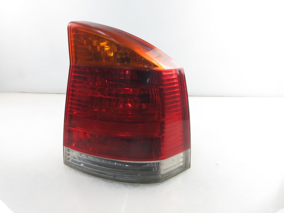Lampa Prawa Tylna Vauxhall Vectra Mk II
