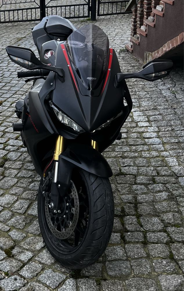 Honda CBR1000RR CBR 1000 RR czarny mat 200KM SUPER :)