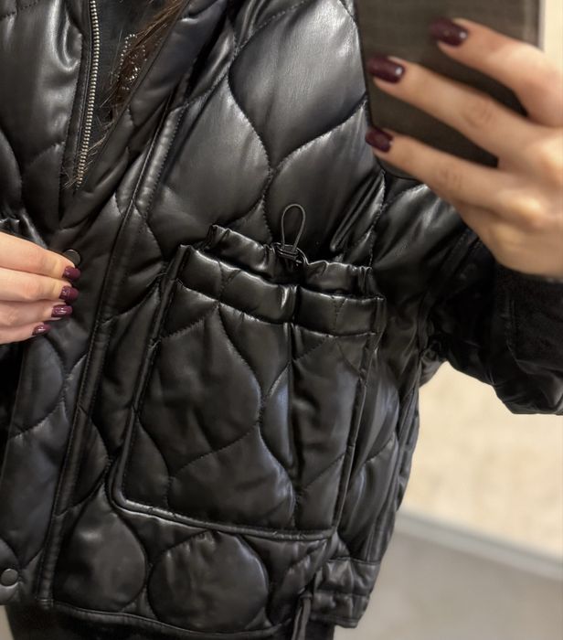 Стильна куртка  zara