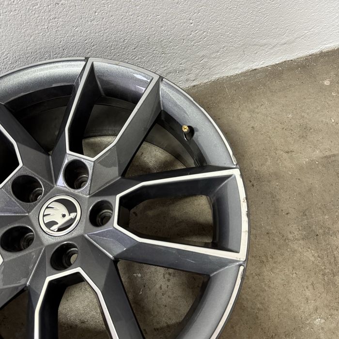 Alufelgi 5x112 18" Skoda Octavia III RS Oryginalne