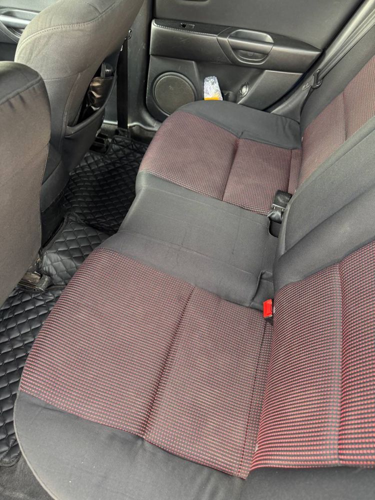 Продам Mazda 3 на автоматі 2006 рік
