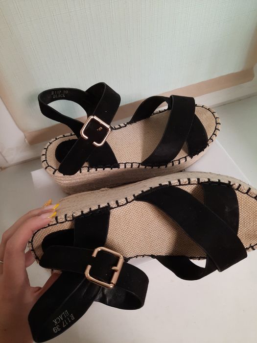 Сандалі женские босоножки туфли