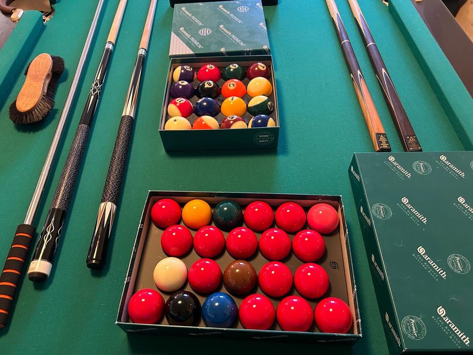 Pool Table with all the accessories