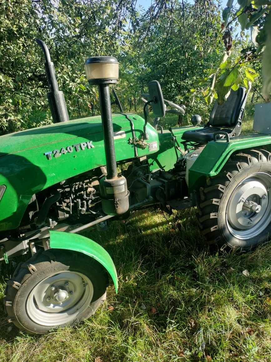 Продамо мінітрактор, почвофрез і культиватор із катком