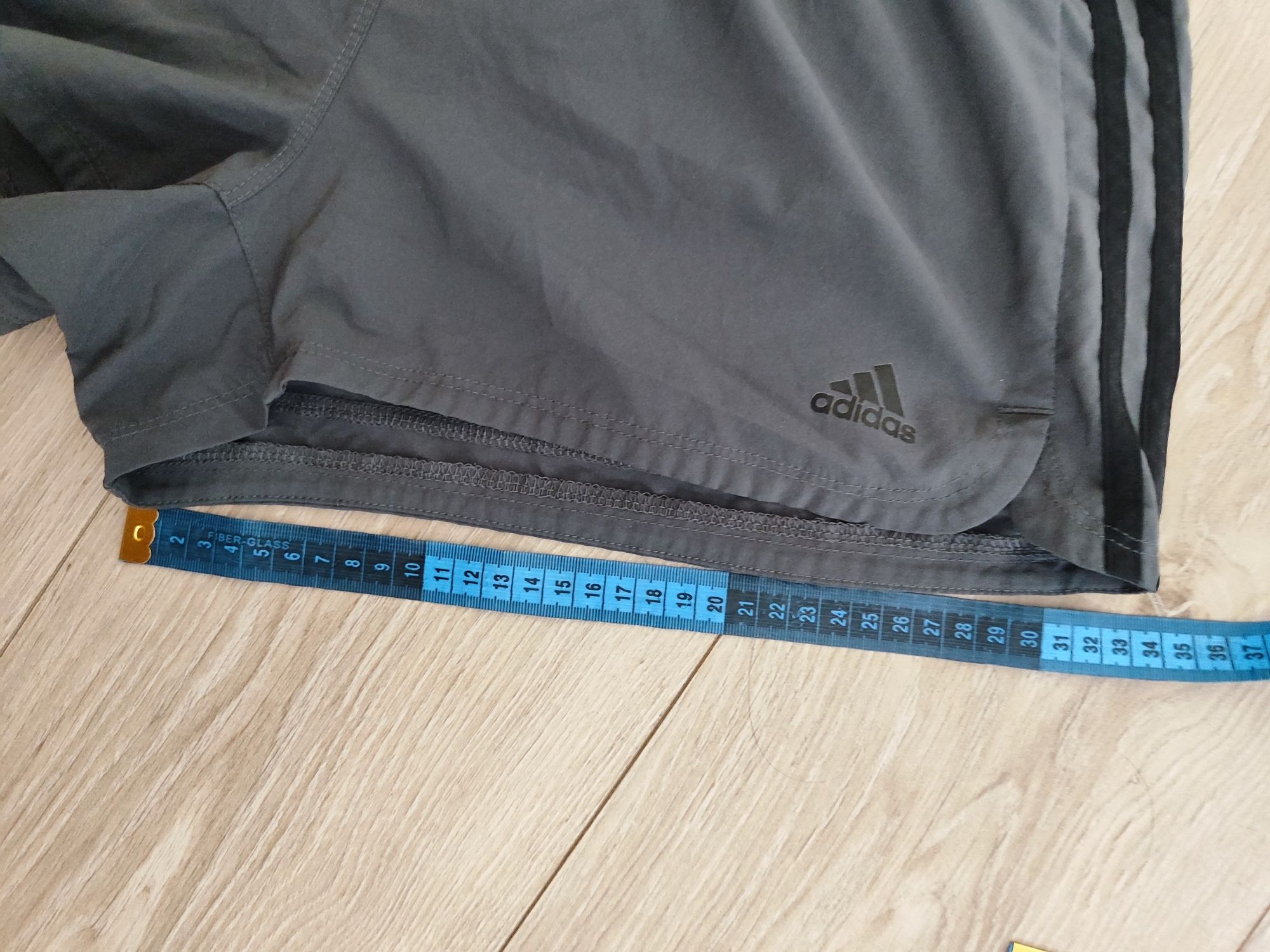 Шорты мужские р.М -л. Adidas