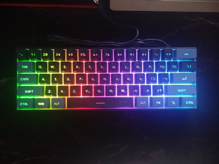 Продам клавіатуру