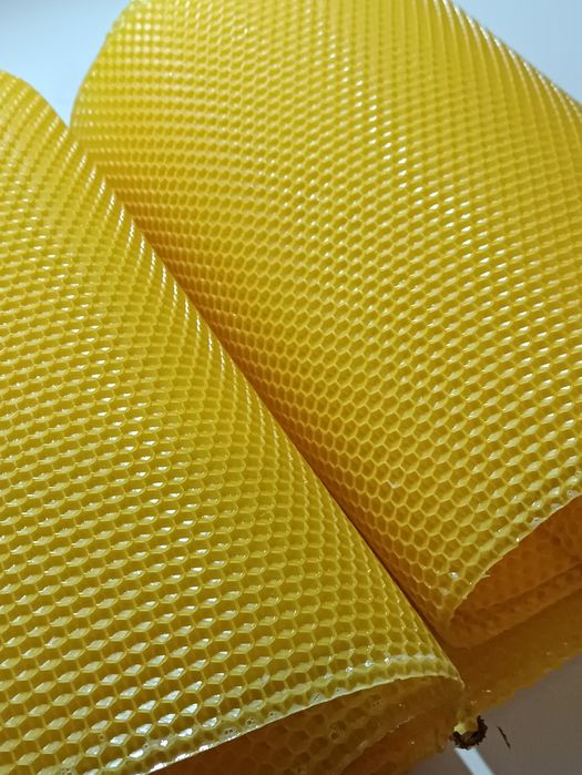 Przerób wosku na węzę węza pszzela