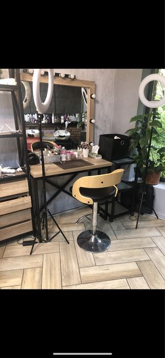 Аренда кресла визажиста, бровиста