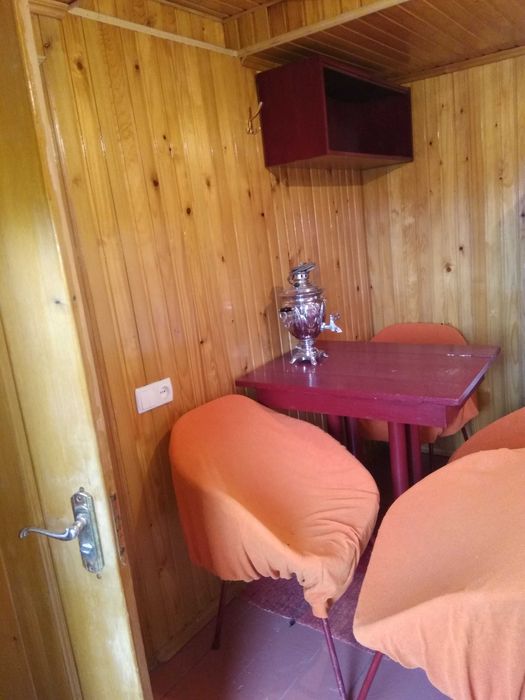 Продам будинок. Розташований в с.Тисовець 9 км від м.Чернівці