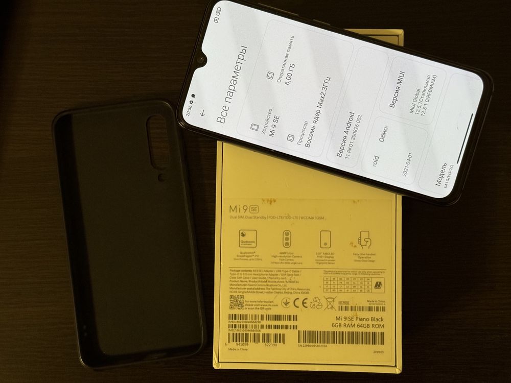 Xiaomi Mi 9 SE 6/64GB Глобальна версія, ідеальний стан + захисне скло