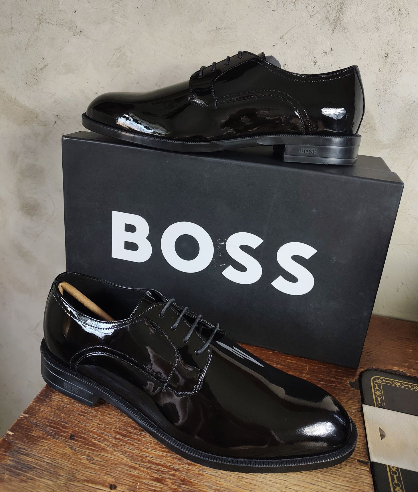 BOSS__półbuty / buty (8,5 / 42,5 / 43) derby eleganckie lakierowane