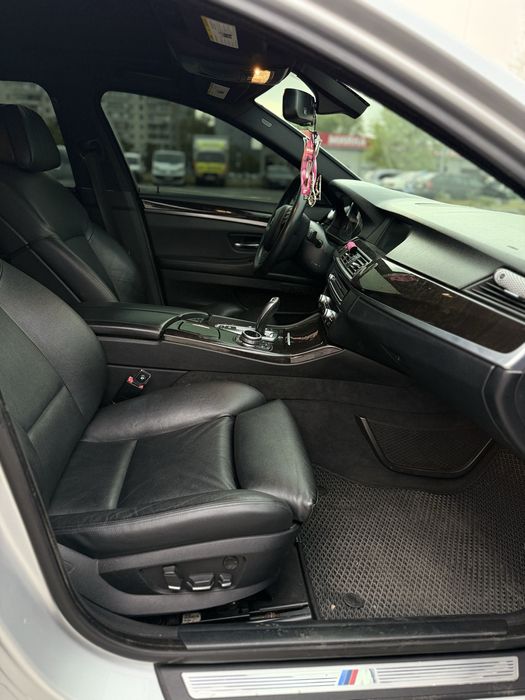 Продам БМВ Ф10, орігінальний м-пакет