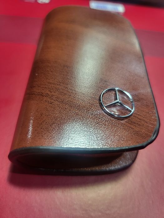 Mercedes-Benz porta chaves carteira. Novo. Castanho