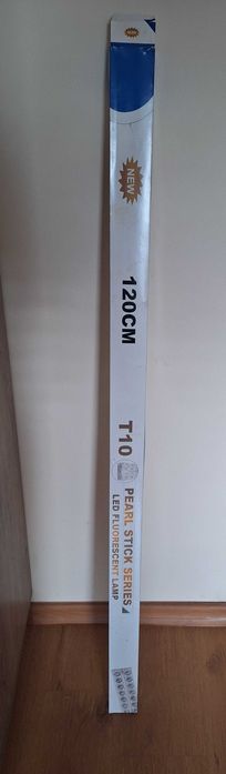 Lampa świetlówka.led