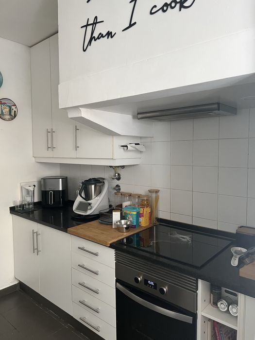 COZINHA Bom Estado Com Electrodomésticos SAMSUNG