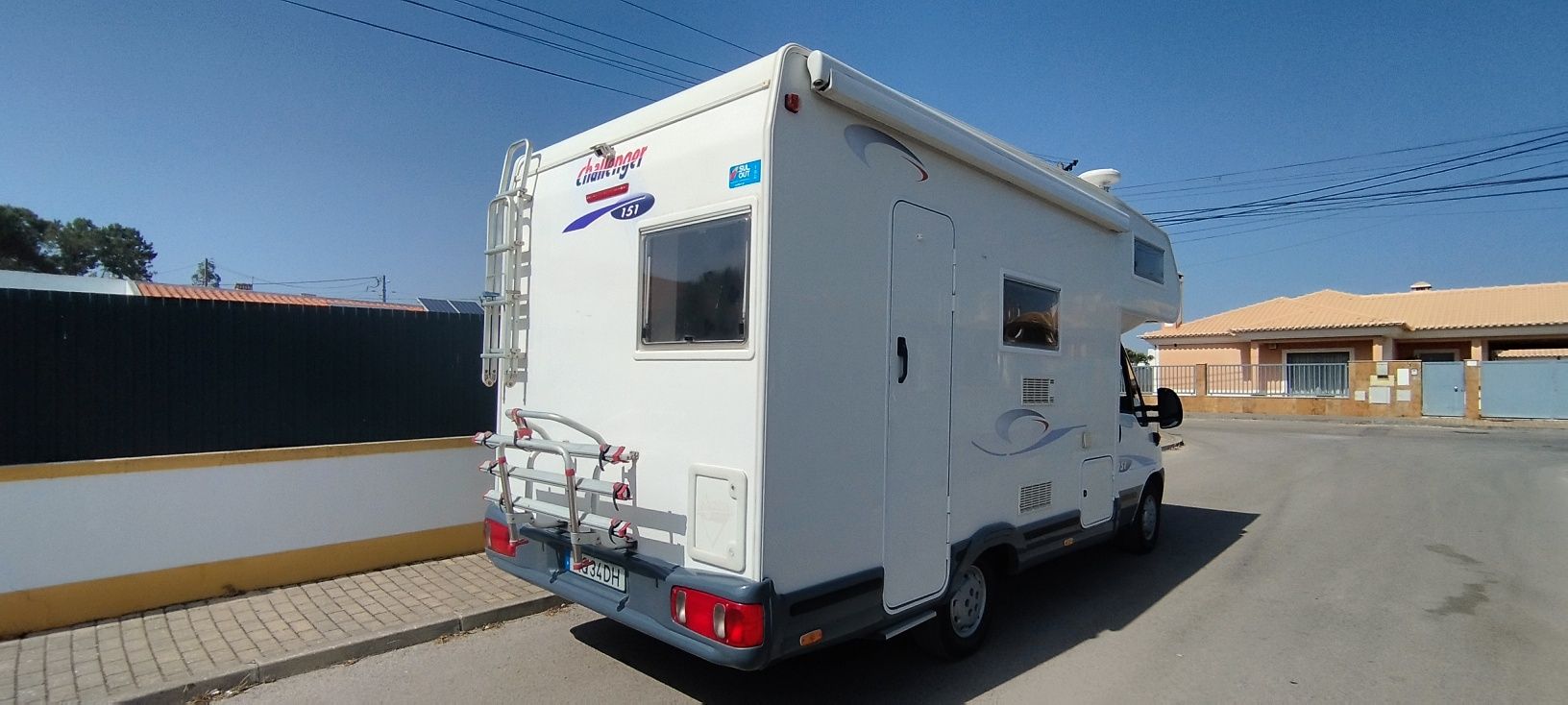 Autocaravana com beliche - climatizador viesa