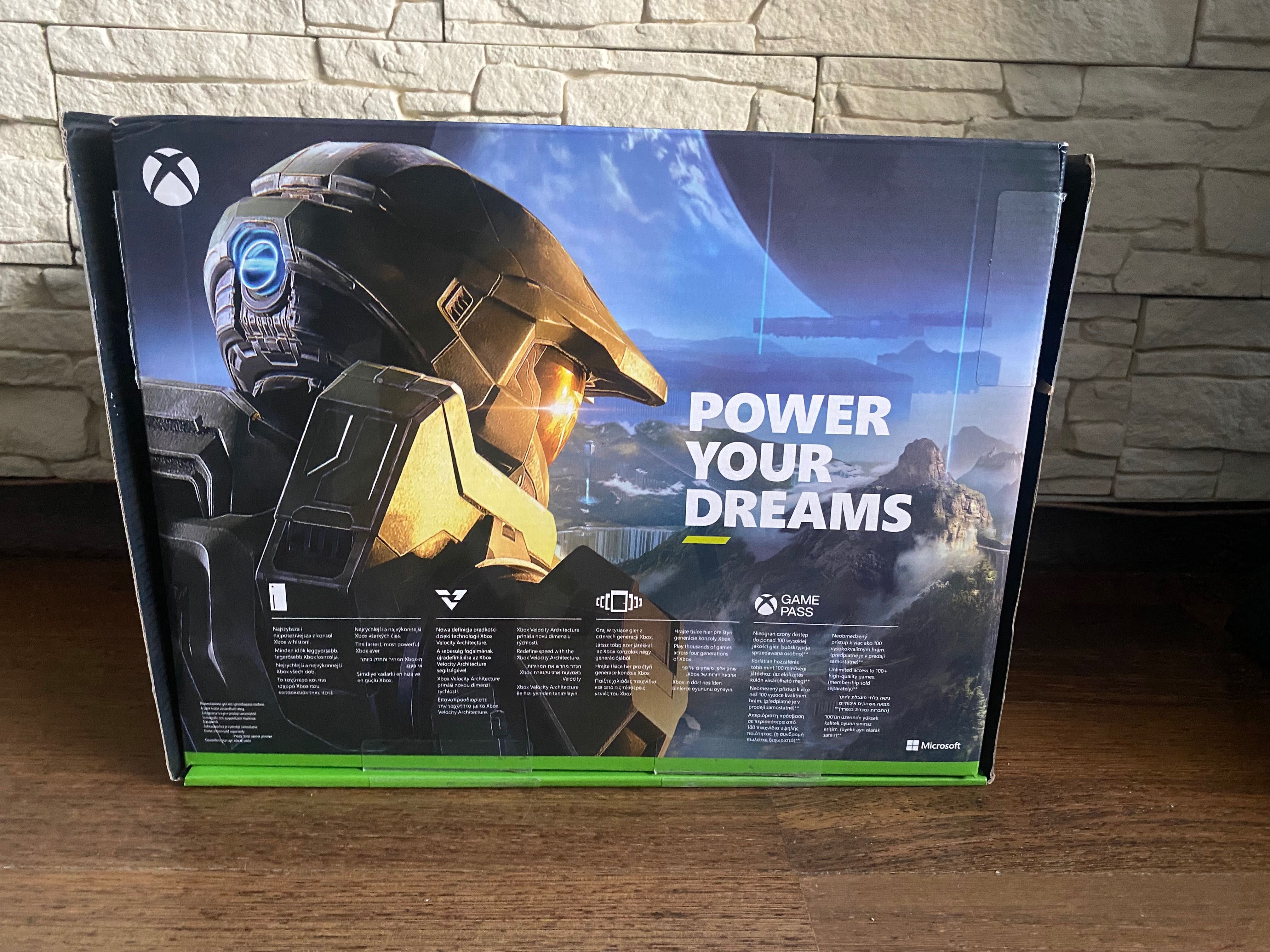 Konsola Microsoft Xbox Series X, kontroler,  plus gra.