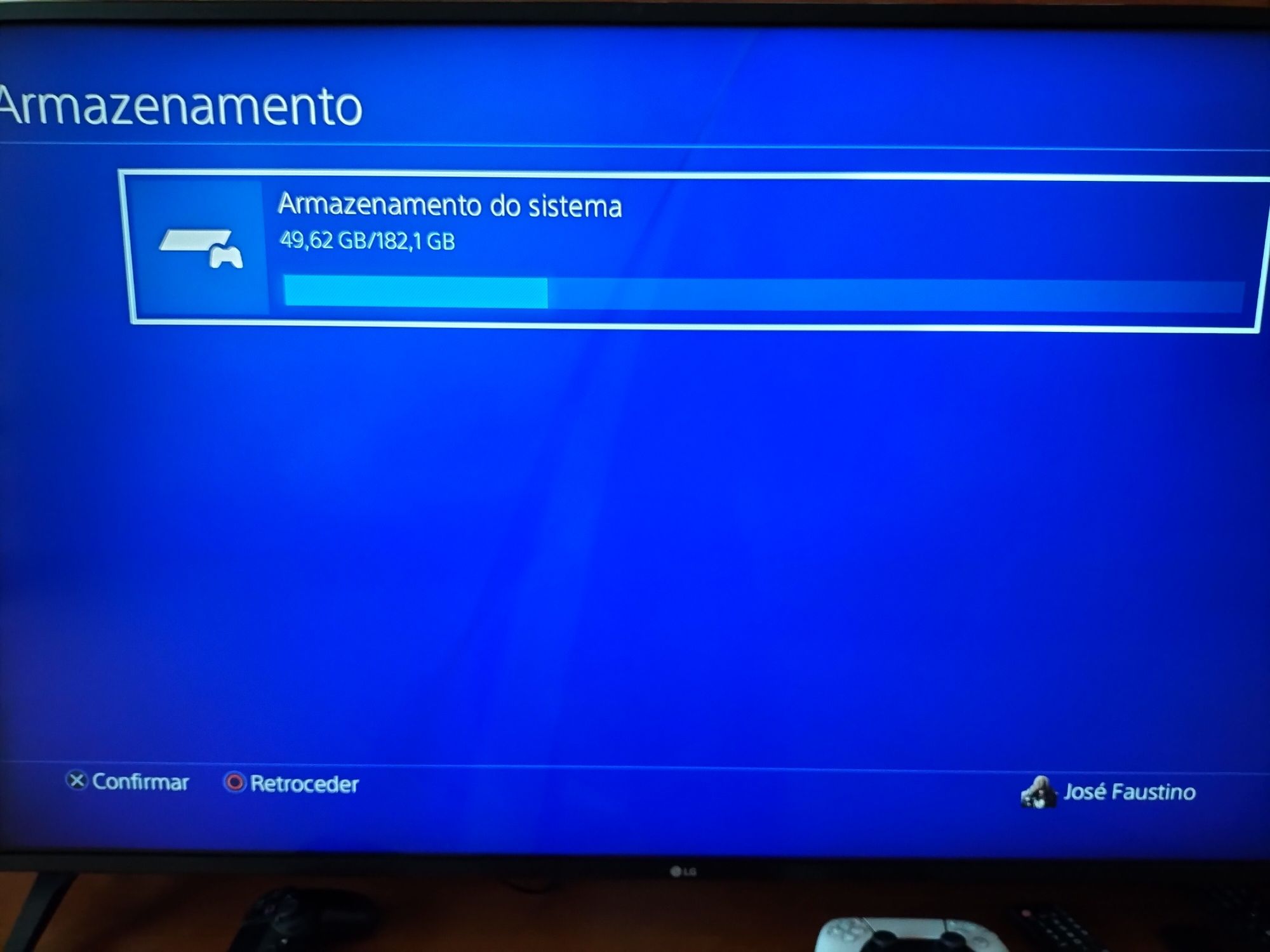 Consola Ps4 + comando + 6 jogos