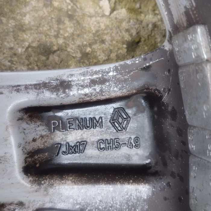 Продам оригінальні диски+зимові шини 225/65/R17