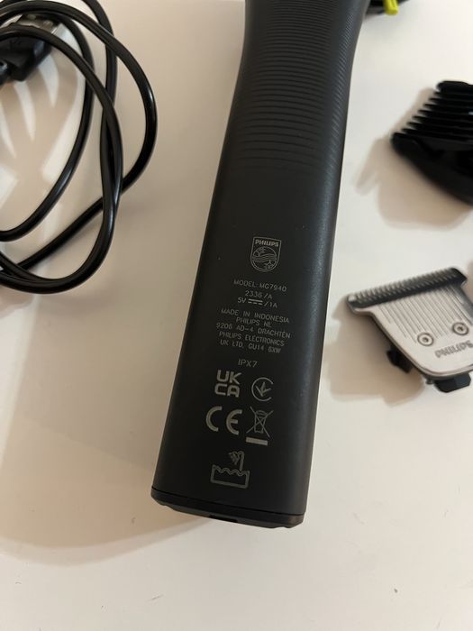 Триммер универсальный Philips  MG7940