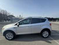 Продаю економний автомобіль Ford Kuga