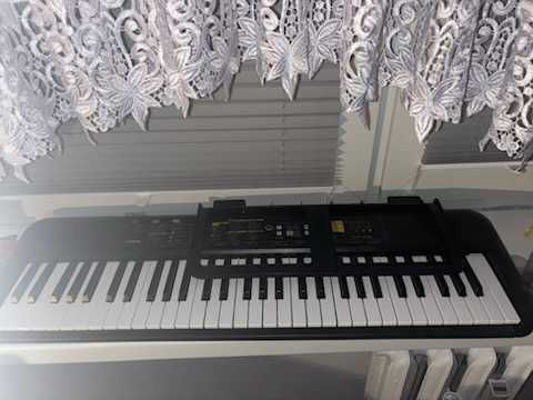 Keyboard Yamaha psr-f52