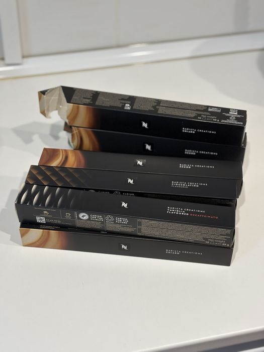 Máquina Nespresso Gran Lattissima (1 mes de uso)