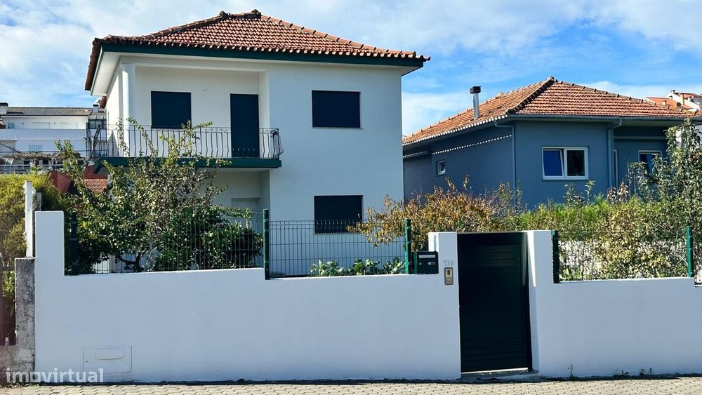 Moradia Isolada T3 Venda em Mafamude e Vilar do Paraíso,Vila Nova de G