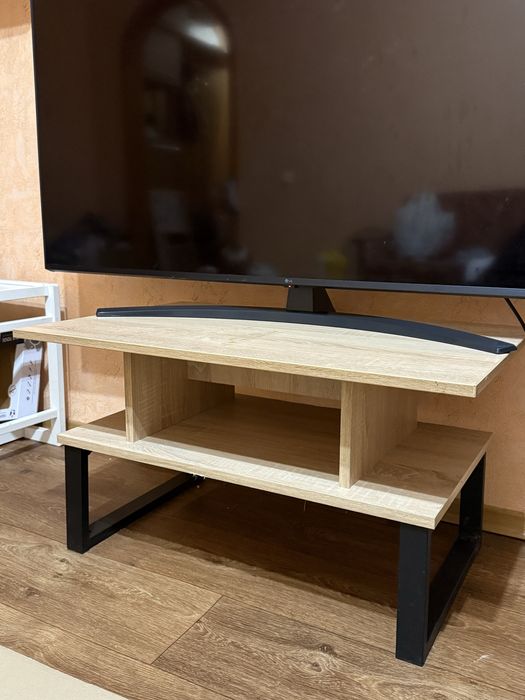 Продам сучасну тумбочку  під телевізор або для інших призначень