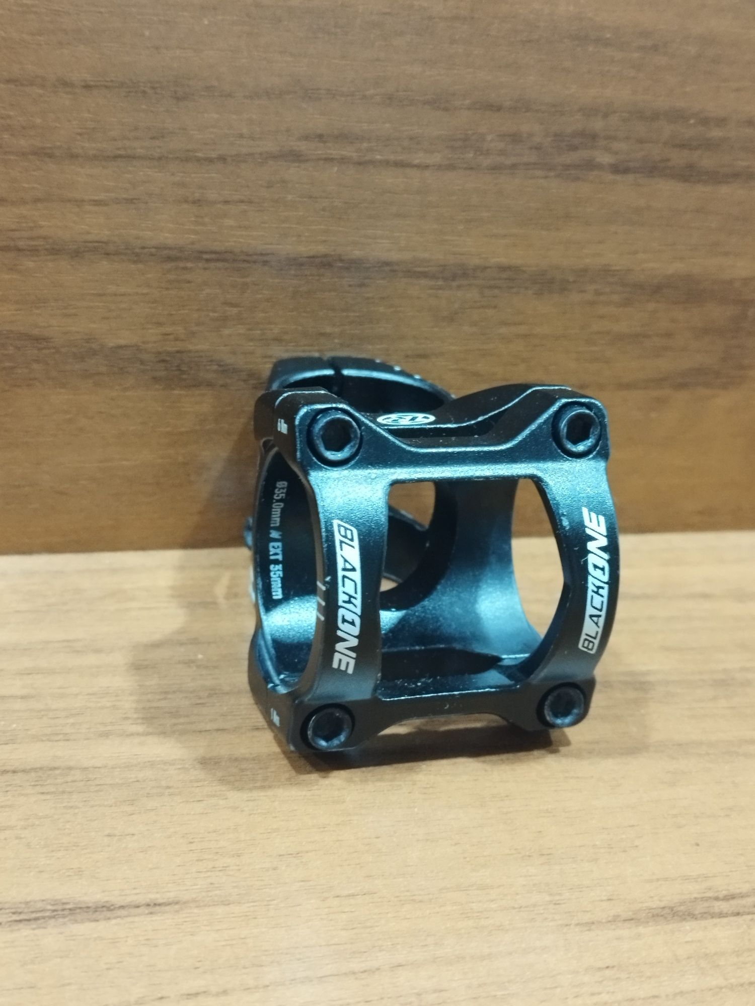Mostek Reverse Black one 35mmx35mm