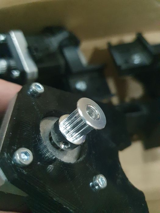 Кпокові двигуни Nema 16