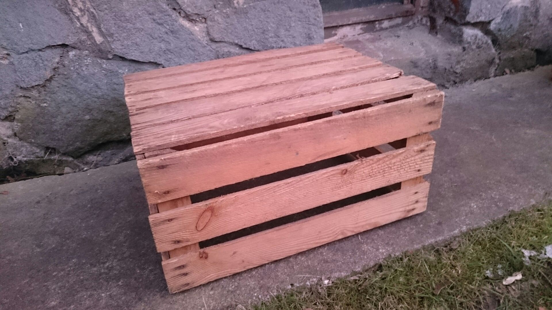 Skrzynki drewniane, skrzynka na owoce, meble ogrodowe Wysokość 25cm