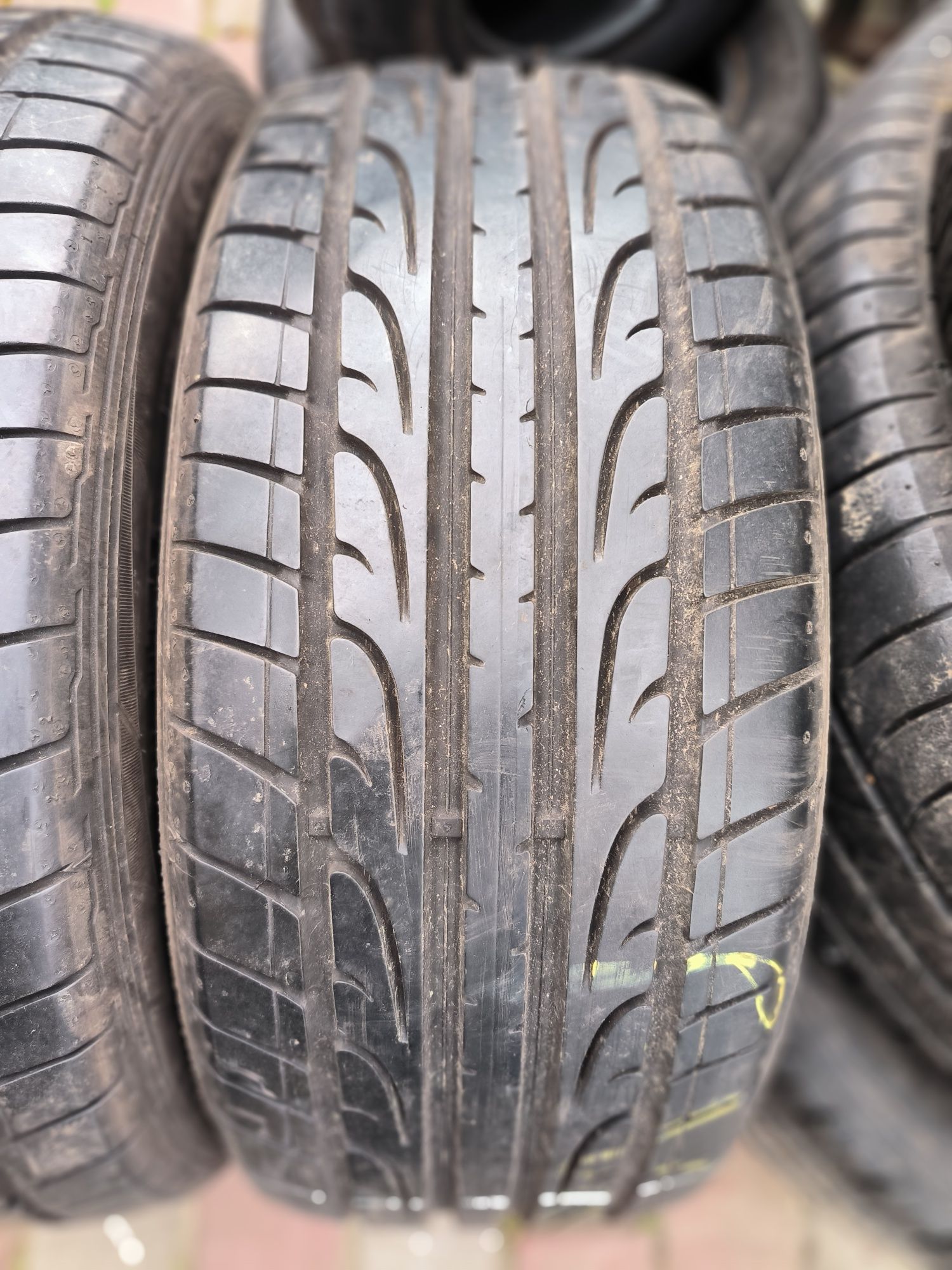 Opony letnie 16 Dunlop 215/45 16