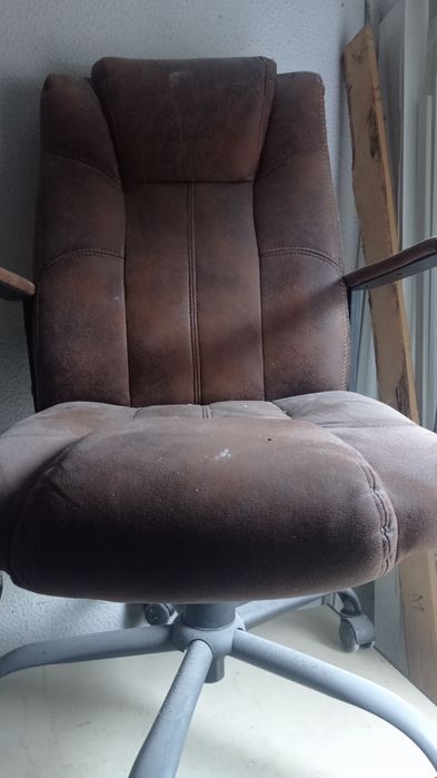 Cadeira Escritório em pele Castanha