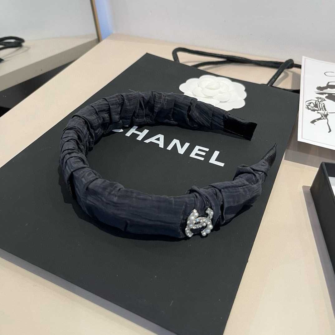Opaska na głowę Chanel, spinaczka do włosów
