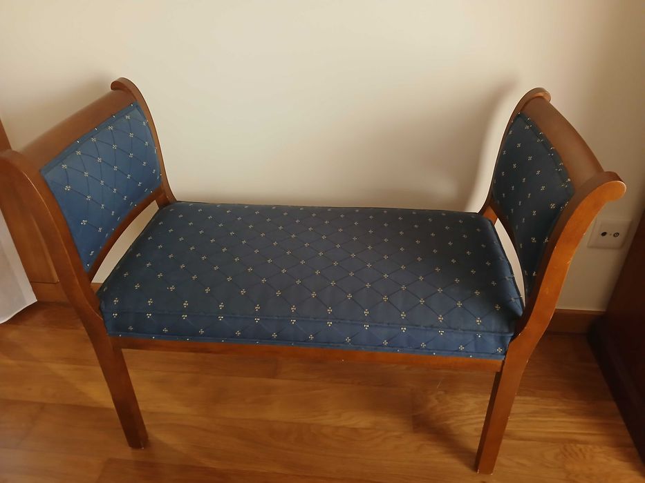 Banqueta quarto ou hall