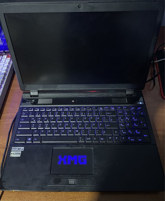Ноутбук XMG P503