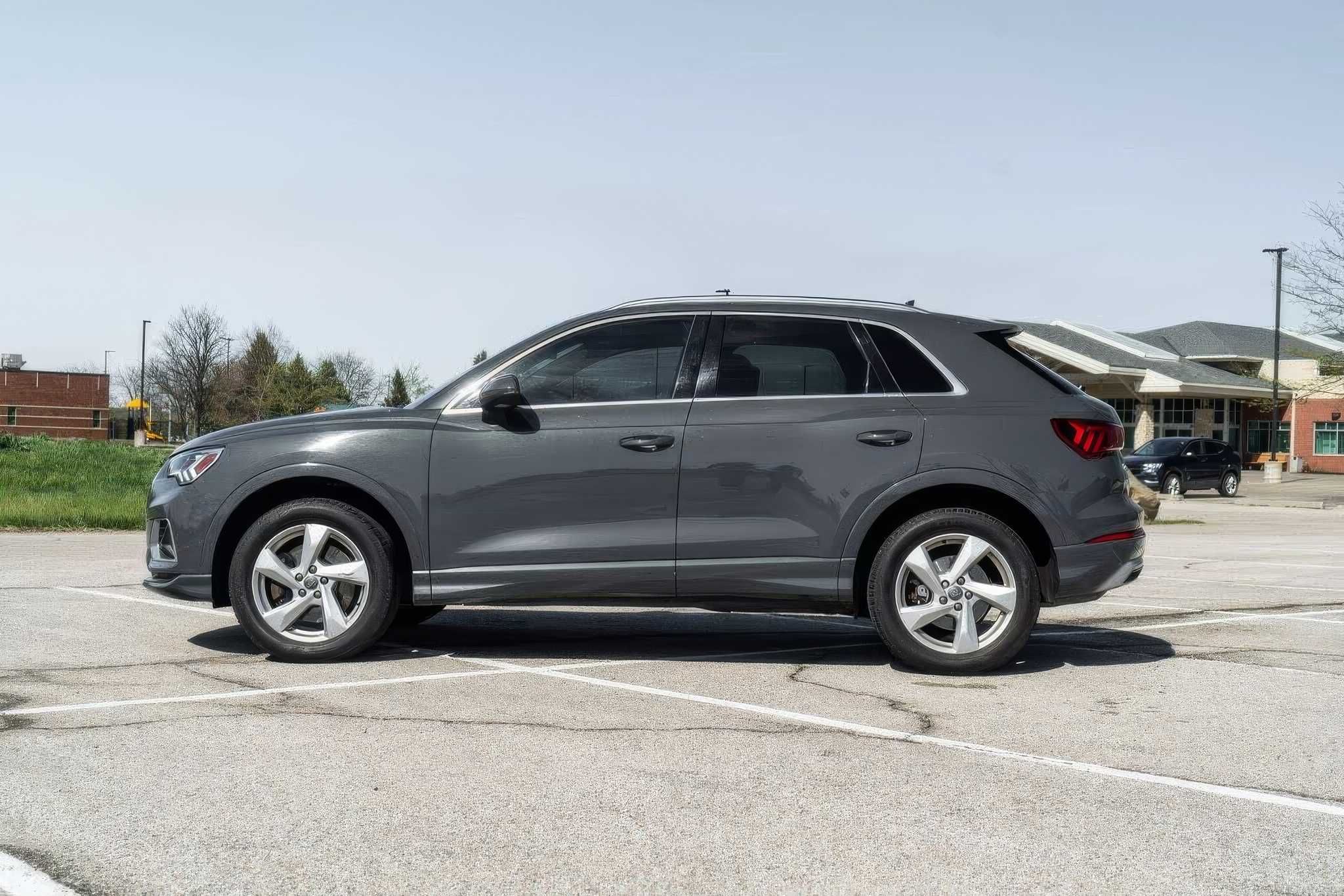 2020 Audi Q3 quattro Premium Plus 40 TFSI