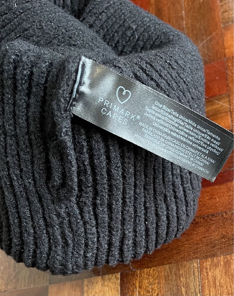 Gorro de malha preta