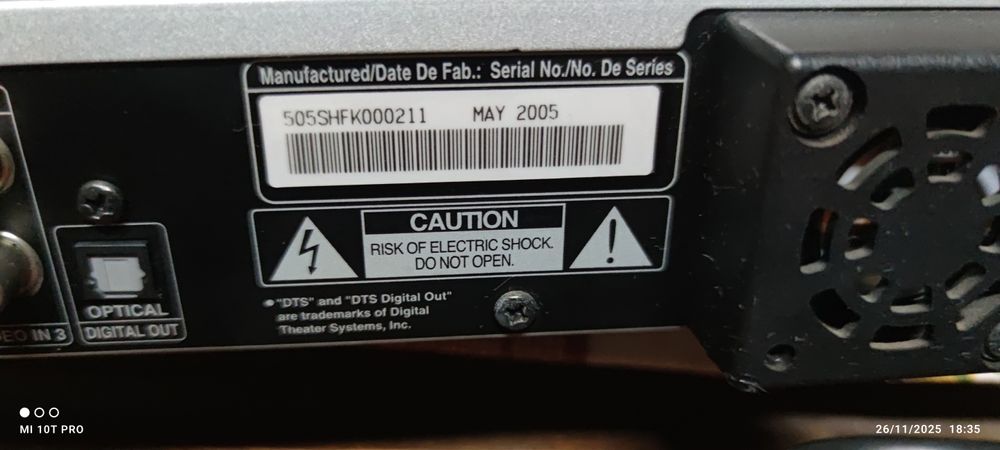 Leitor e gravador de DVDs  LG, a funcionar e bem estimado.