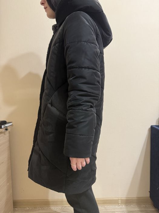 Зимний пуховик ( женский ) б/у