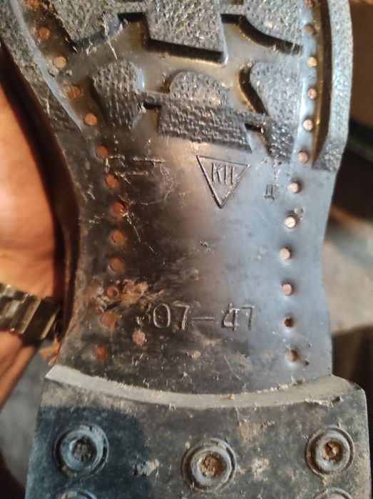 Кожаные сапоги продам