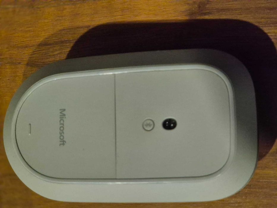 mouse microsoft surface  por bluetooth  modelo 1679/1679C, impecável