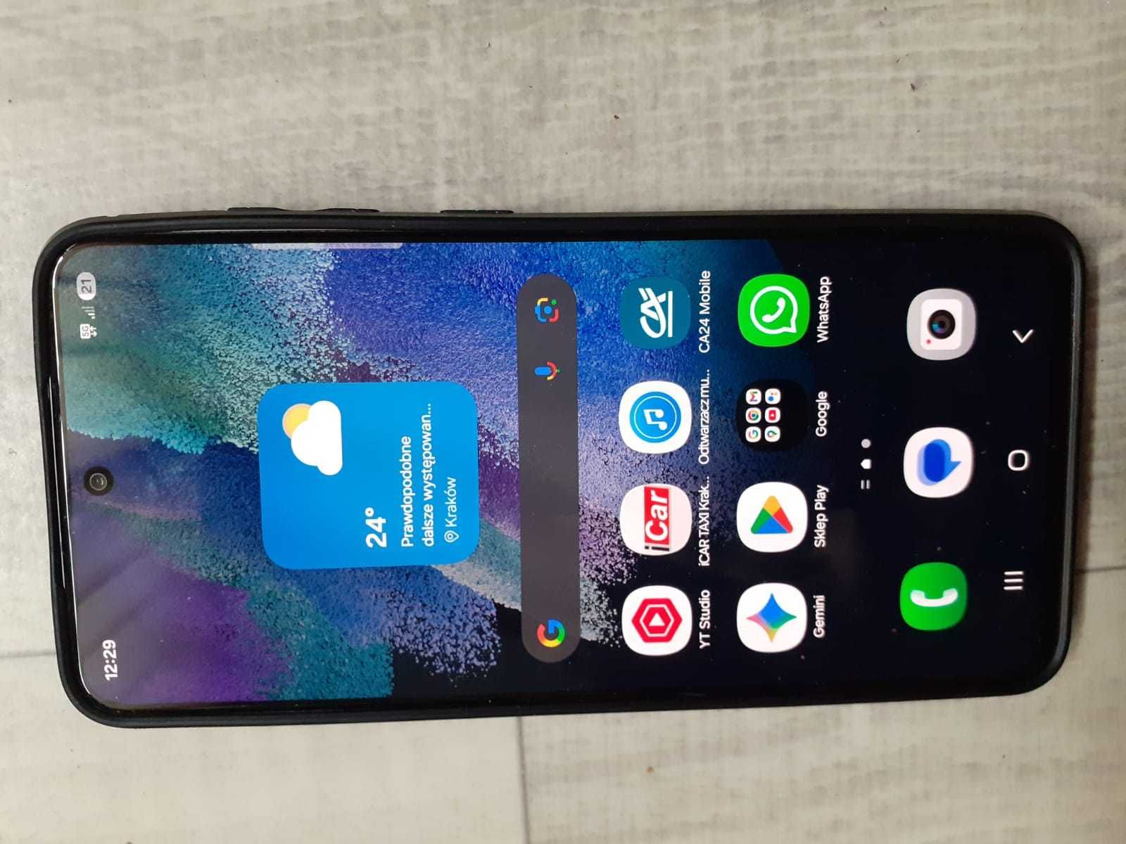 Samsung S21 FE stan idealny, z org pudełkiem, bez ładowarki, z etui.